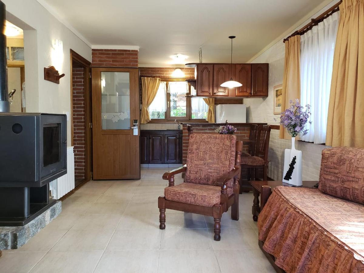 Villa Refugio del Bosque Carilo Esterno foto