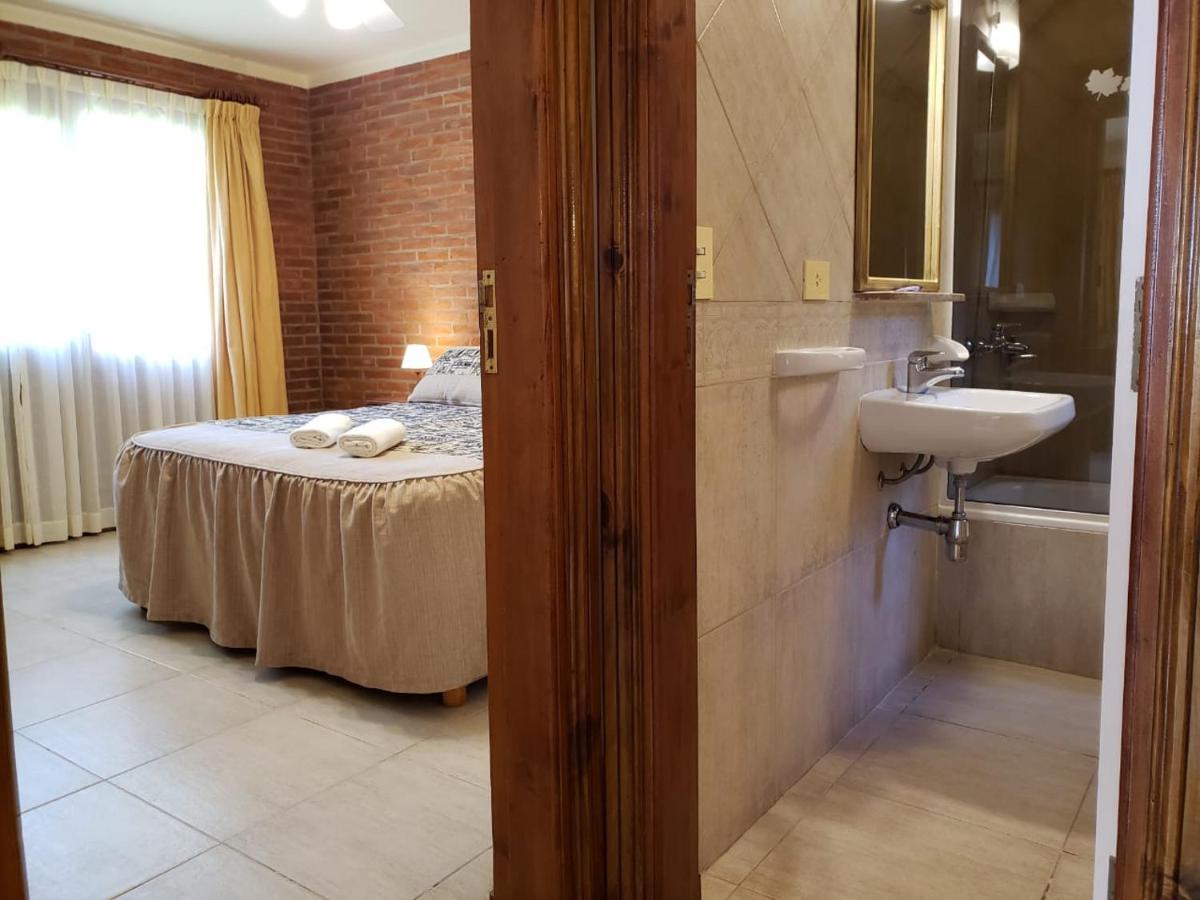 Villa Refugio del Bosque Carilo Esterno foto