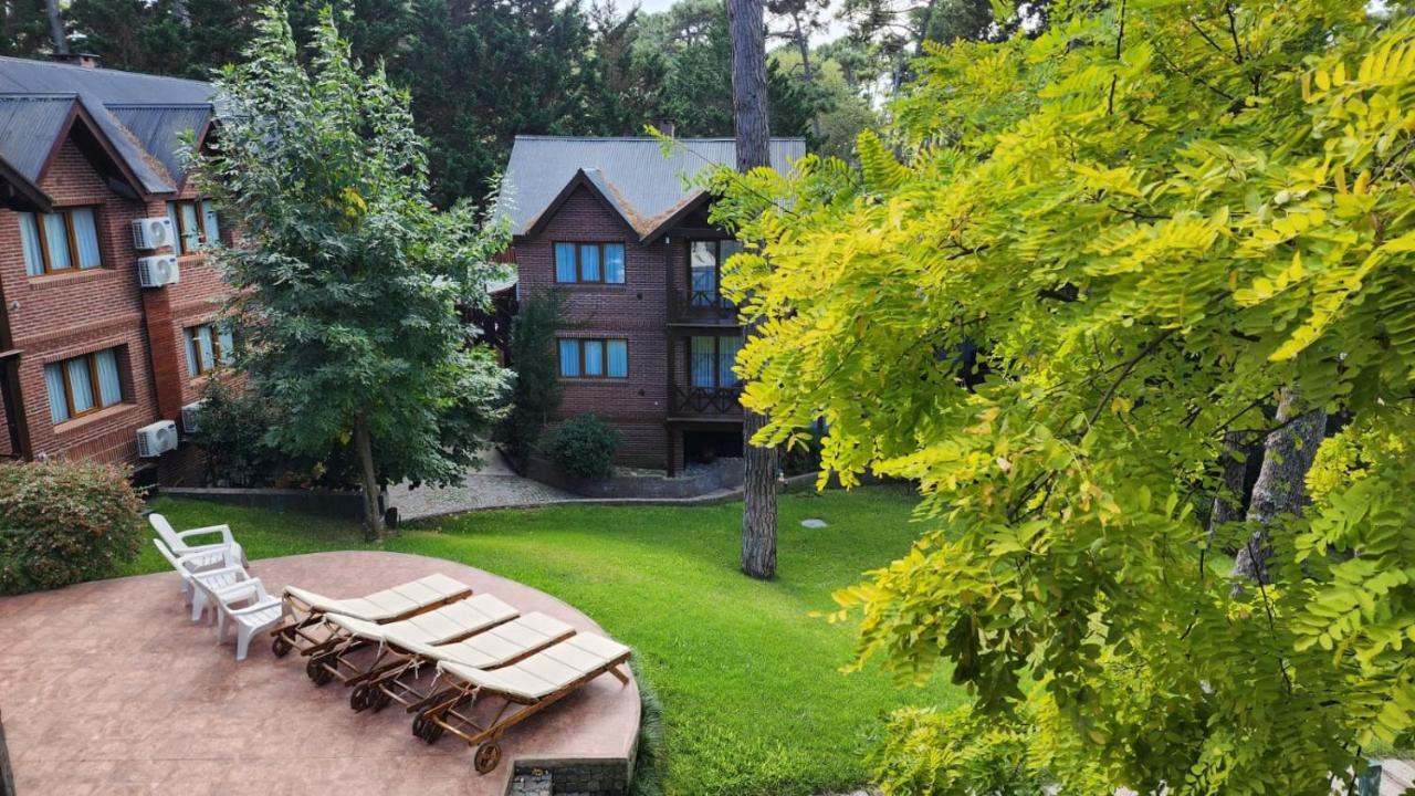 Villa Refugio del Bosque Carilo Esterno foto