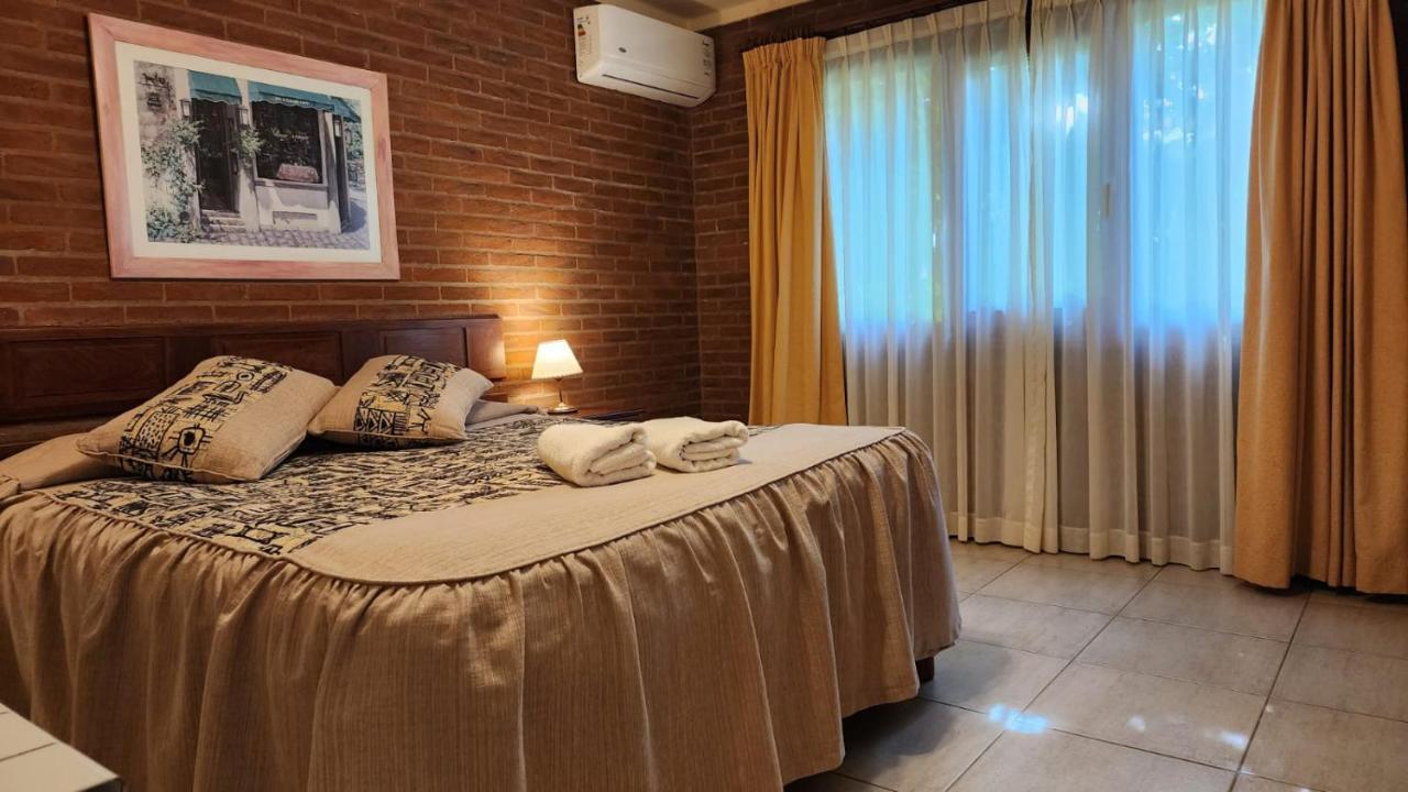 Villa Refugio del Bosque Carilo Esterno foto