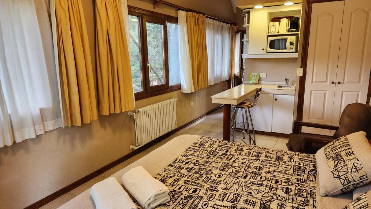 Villa Refugio del Bosque Carilo Esterno foto