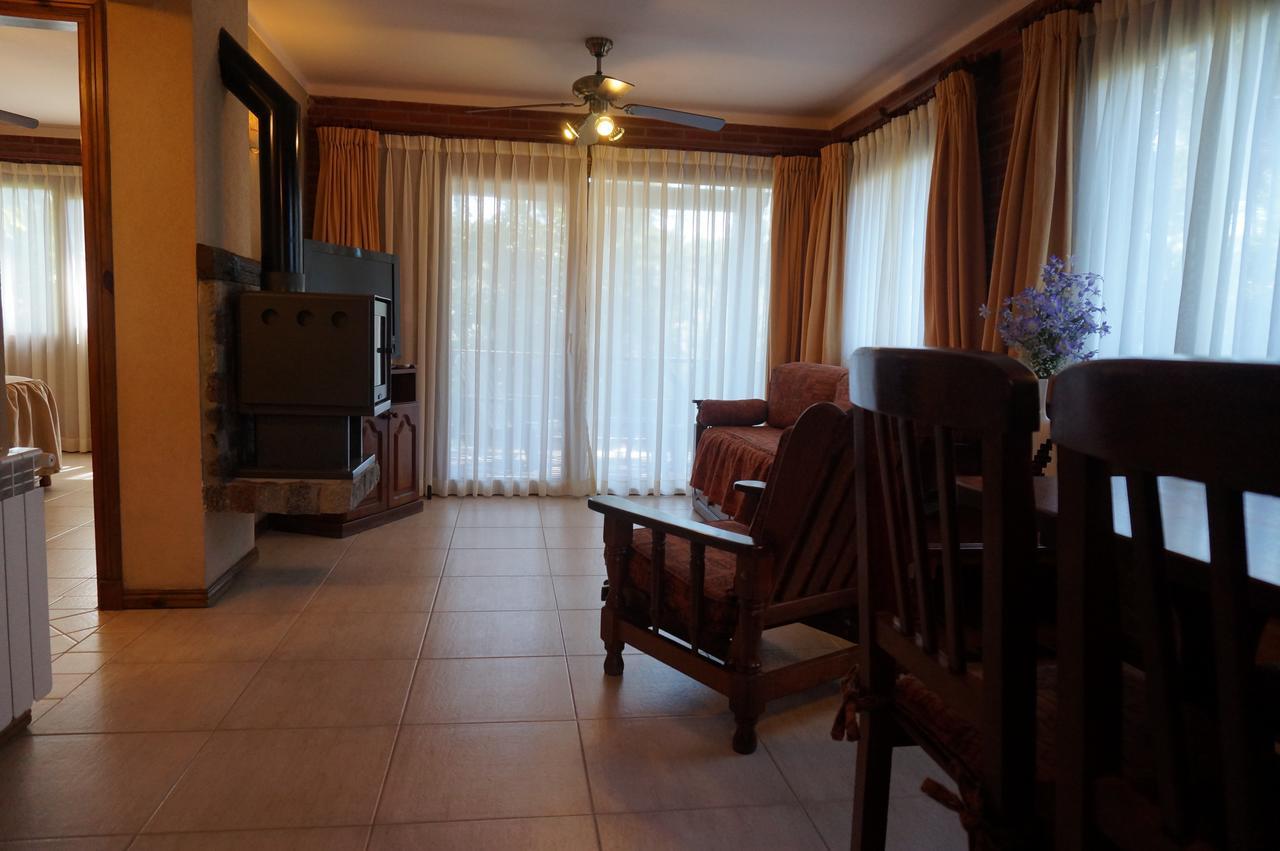 Villa Refugio del Bosque Carilo Esterno foto