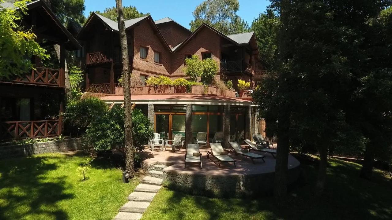 Villa Refugio del Bosque Carilo Esterno foto