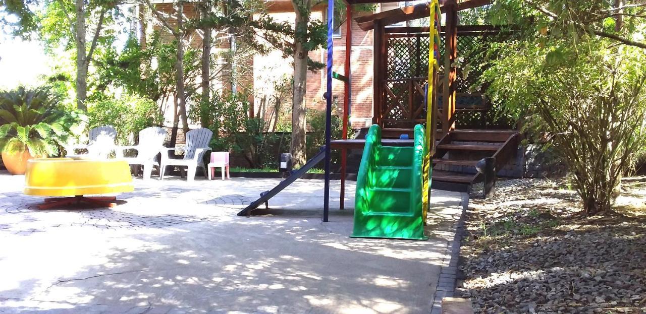Villa Refugio del Bosque Carilo Esterno foto